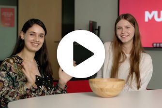 mdub-student-testimonial-sara-yeva-play-icon