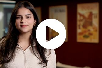mdub-student-testimonial-zaina-play-icon